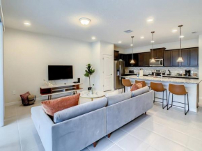 Modern cozy 5BR Vacation Townhouse @WindsorWest